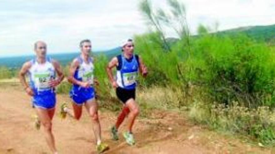 La Subida al Castillo de Portezuelo concita a más de 300 participantes