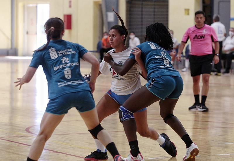 Salud-Rocasa | 15/08/2020.Partido de balonmano de la Copa Gobierno de Canarias.  | 15/08/2020 | Fotógrafo: María Pisaca Gámez