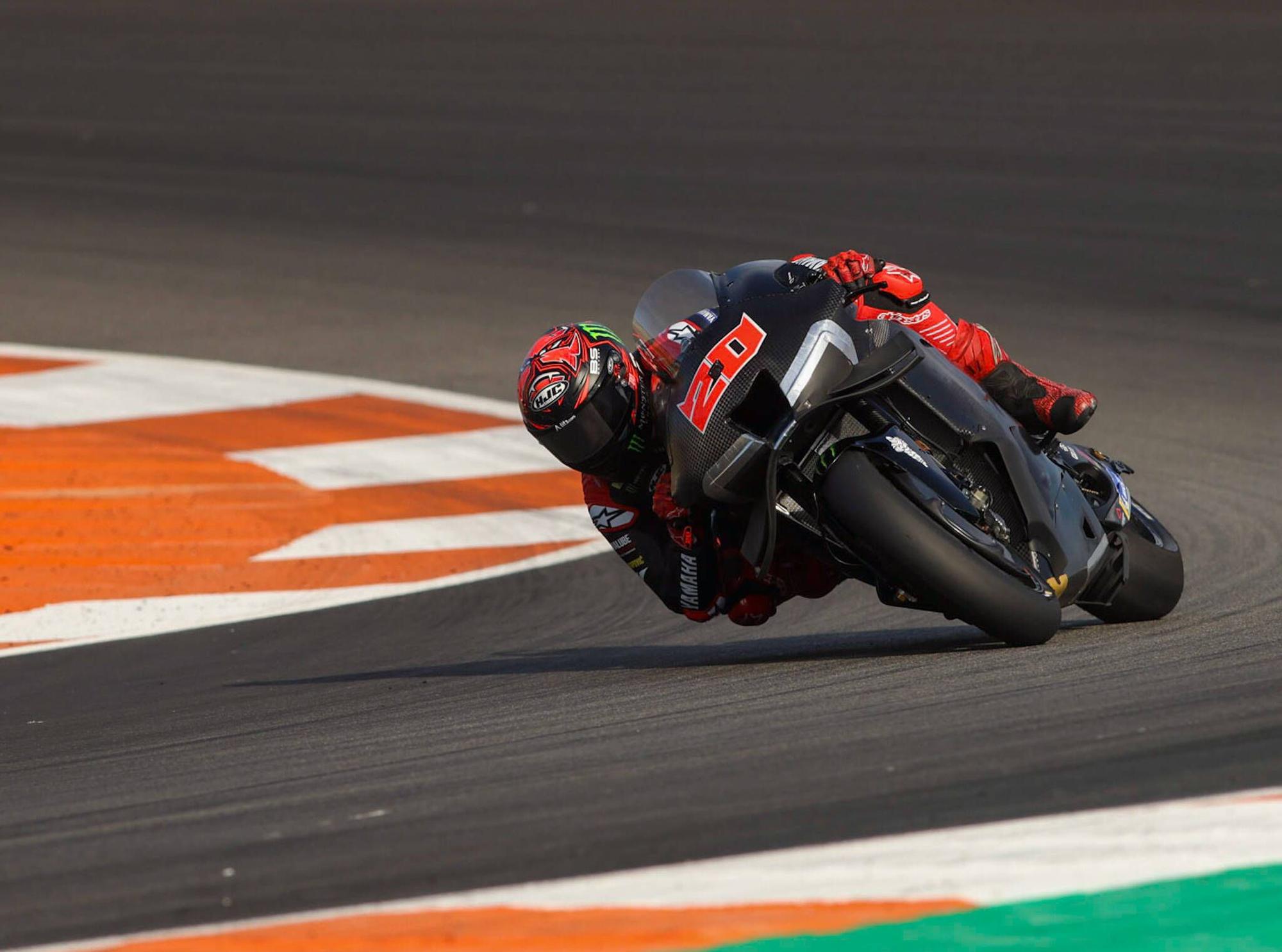 Primeras imágenes de Marc Márquez entrenando con la Ducati en Cheste