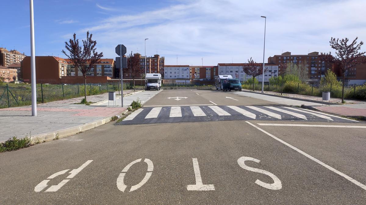 Zona que se adecuará como área de servicio y estacionamiento pernocta de autocaravanas.