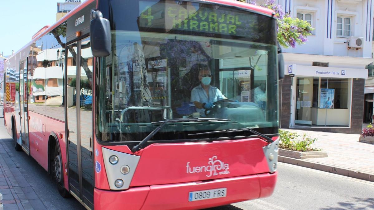 Fuengirola quiere renovar el servicio de transporte urbano.