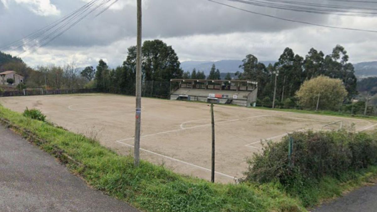 La mejora integral del campo de fútbol de Louredo costará 200.000 euros.