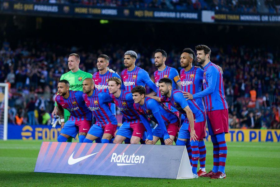 Los azulgranas posan antes de un partido en el Camp Nou