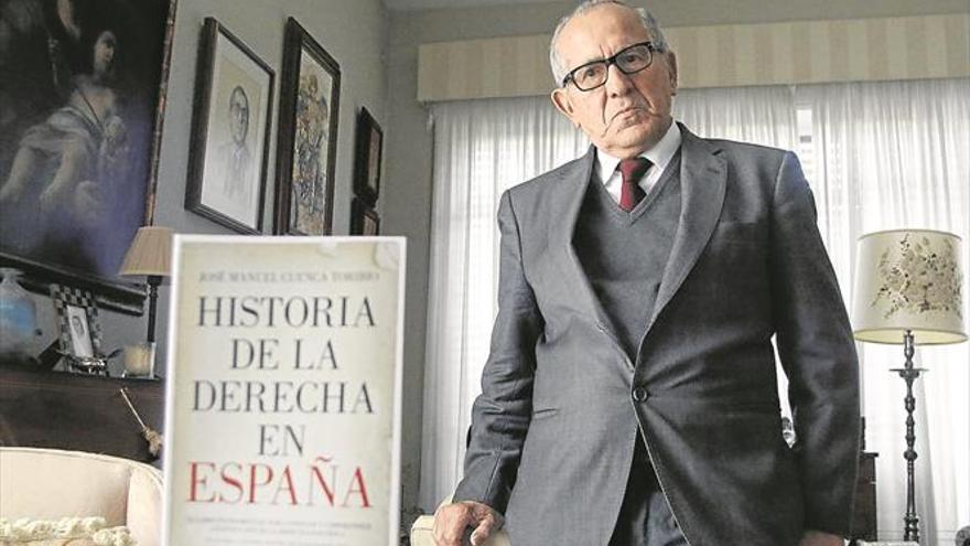 «La izquierda ha ganado la batalla de la información»