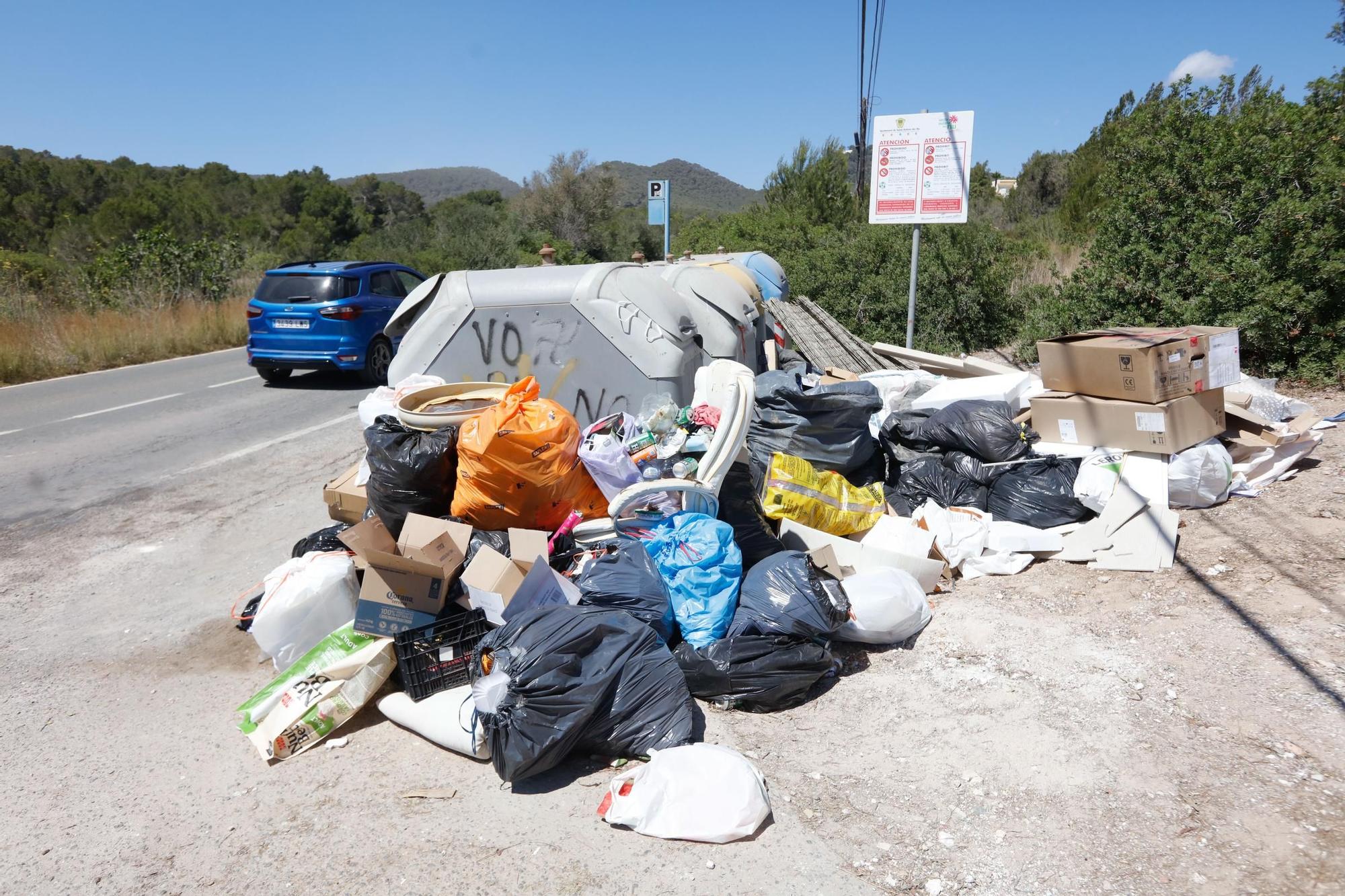 Primer día de huelga de basuras en Ibiza