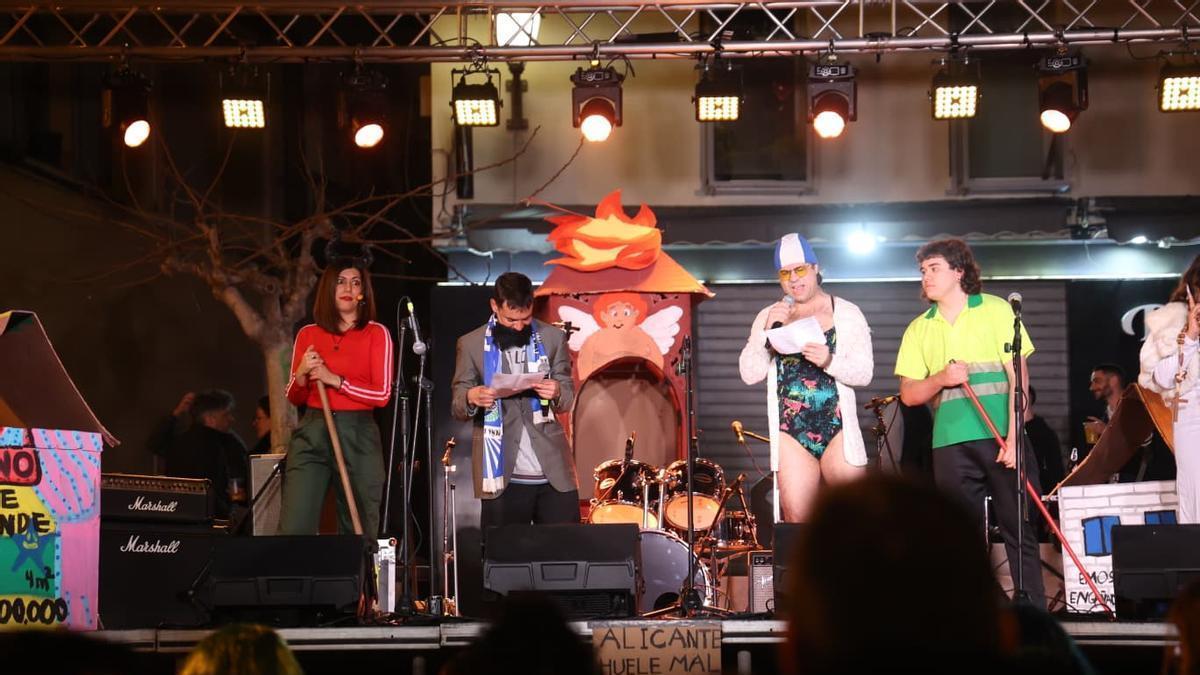 El tradicional pregón de carnaval regresa a Alicante con sátira