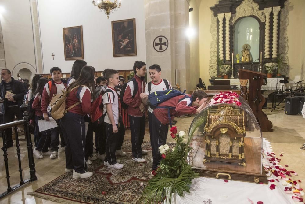 Las reliquias de Santa Teresa del Niño Jesús ya están en el monasterio de Santa Faz.