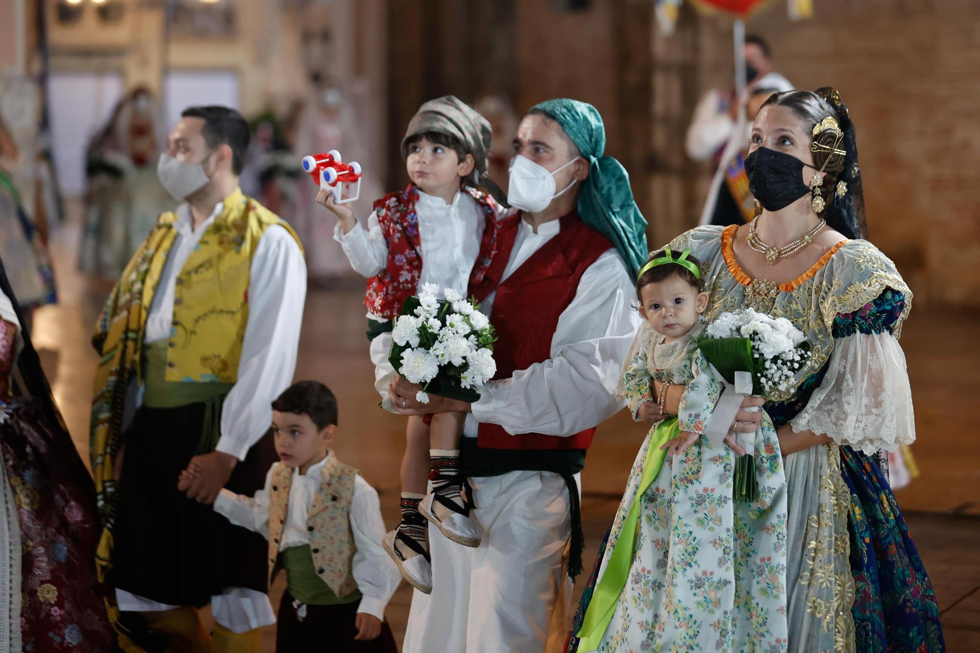 Búscate en el primer día de Ofrenda por las calles del Mar y Avellanas entre las 22:00 y 23:00 horas