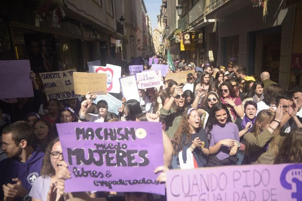 La feministas calientan motores antes de la manifestación del 8-M en Murcia