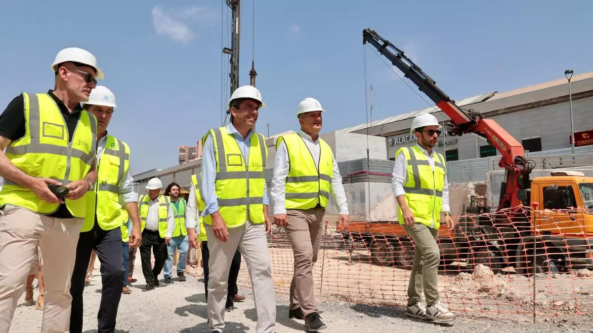 El nuevo aparcamiento con 204 plazas ya está abierto
