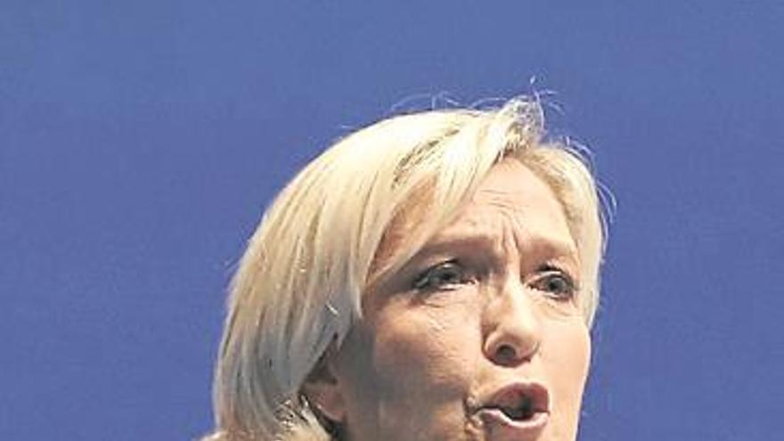 Le Pen agita el desencanto de los ‘chalecos amarillos’