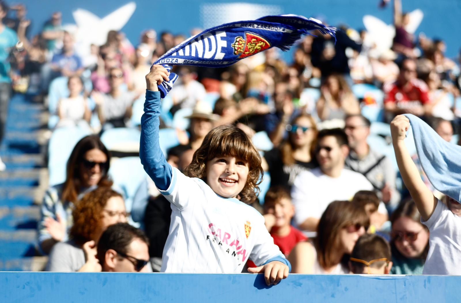 En imágenes | Zaragoza le mete un gol al cáncer de la mano de Aspanoa