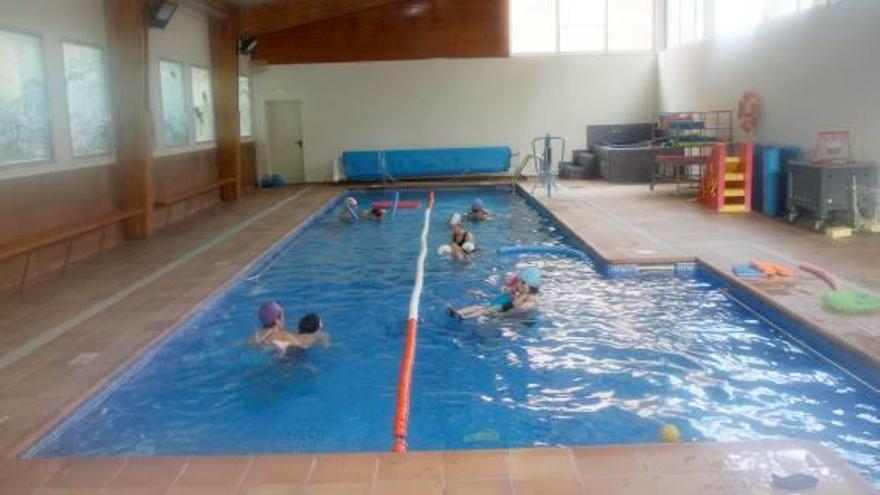 ICV i Batega per Blanes reclamen al govern que treballi per obrir una piscina