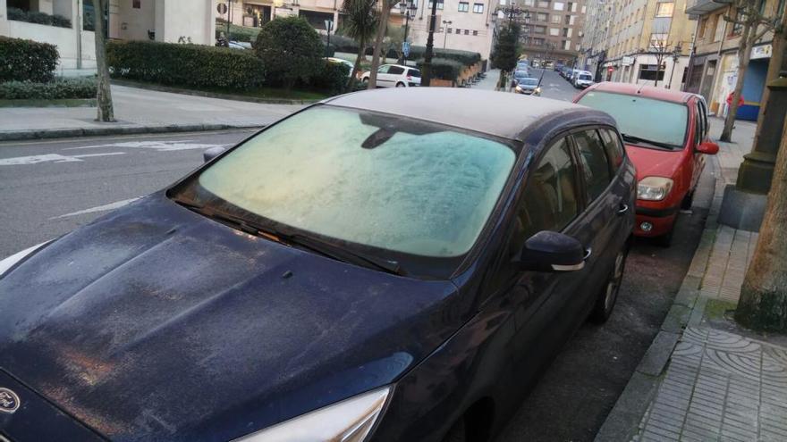 Trucos para descongelar la luna del coche