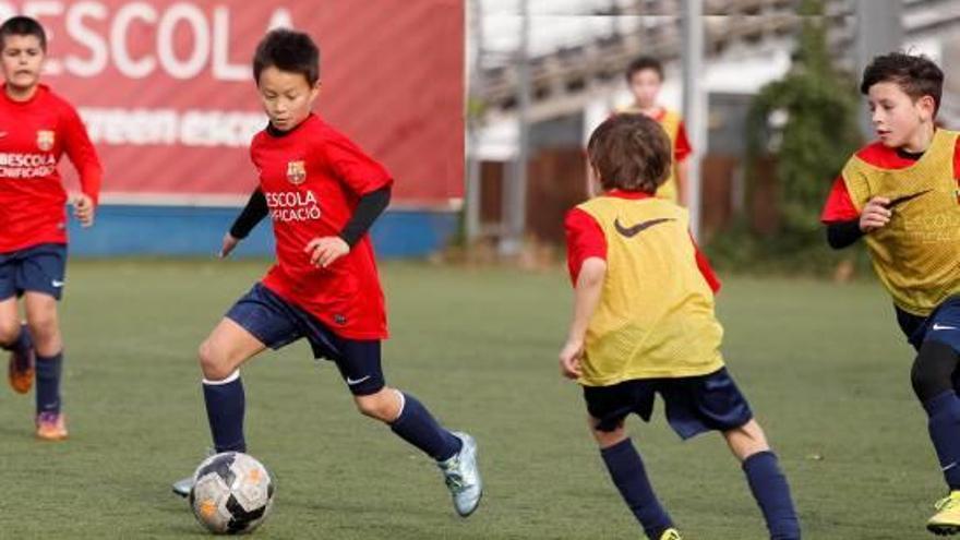 FCBEscola té sis centres a Catalunya i una vessant internacional que arriba a més de 20 països.