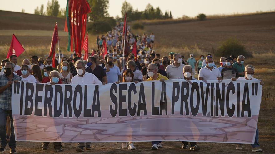 Manifestación contra el vaciado de Ricobayo.