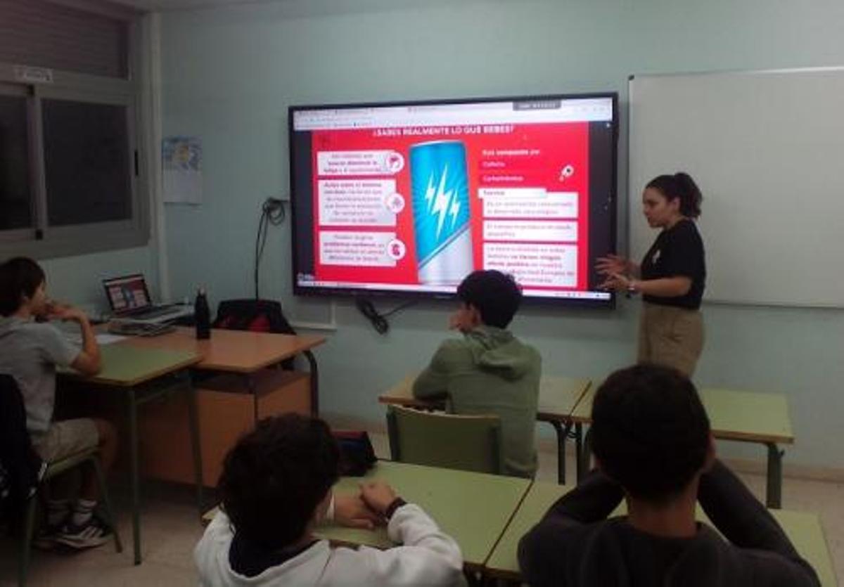 Charla en un instituto del Val Miñor del programa Panacea