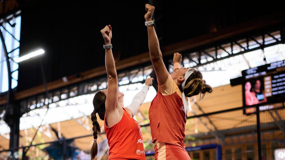 Triay rompe a llorar en el banquillo y Bea González y Paula Josemaría conquistan Bruselas