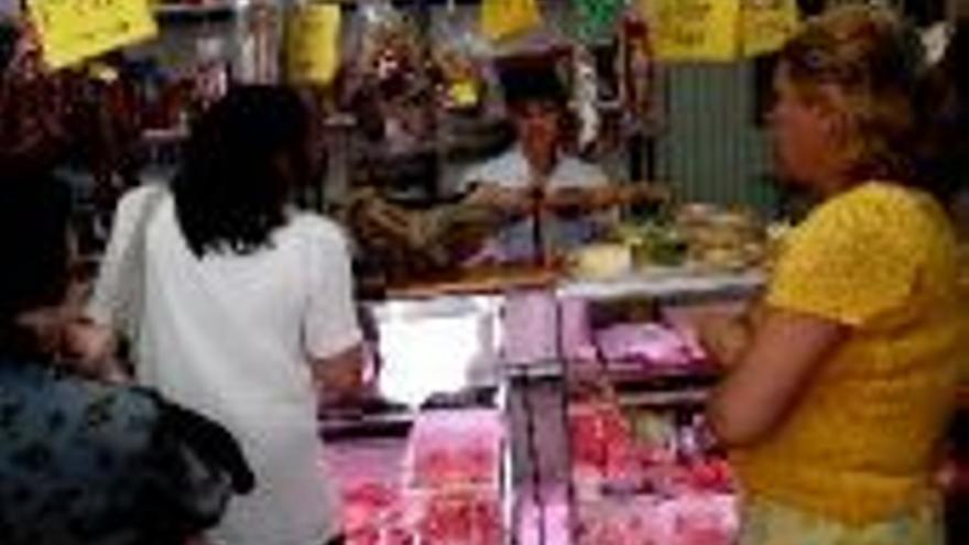 Ramírez del Molino ve inviable que el mercado siga en la plaza Chica