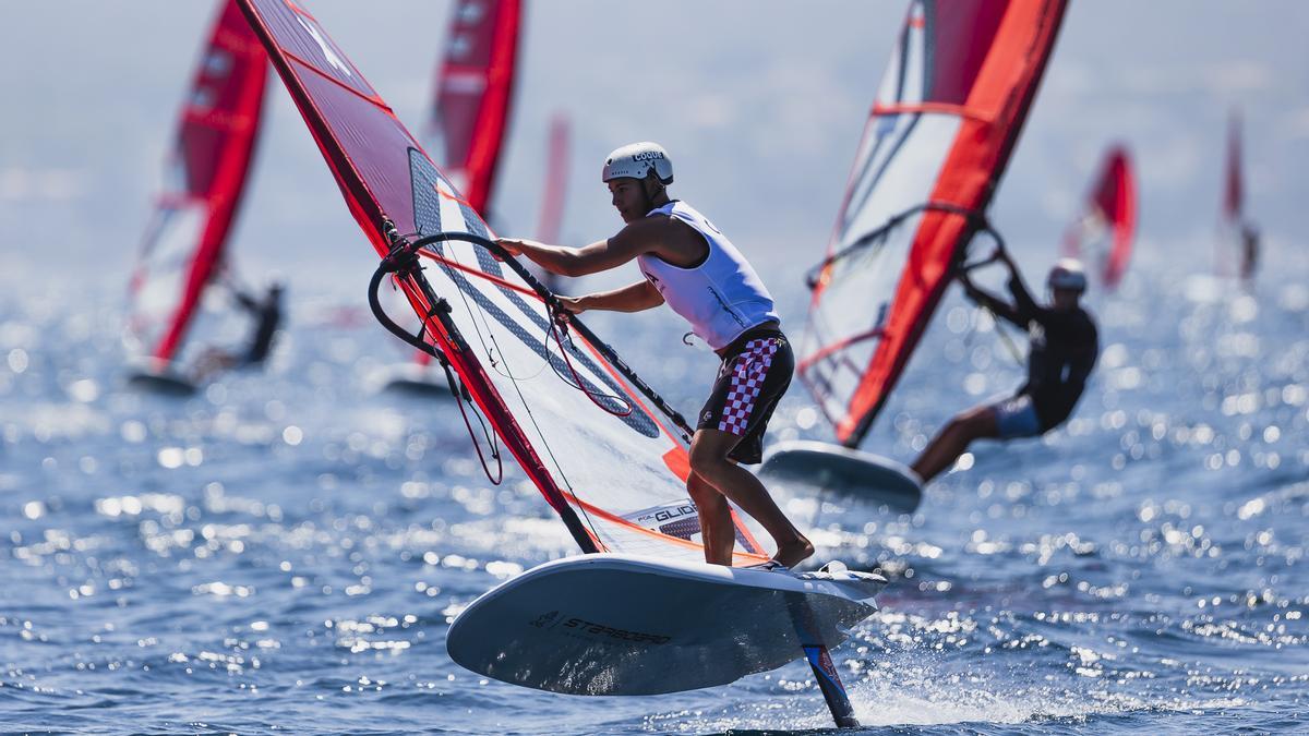 Imagen de una de las mangas de la 59º edición  de la regata del Club Nàutic de s'Arenal.