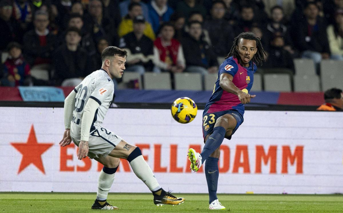 Koundé, en el partido ante Osasuna