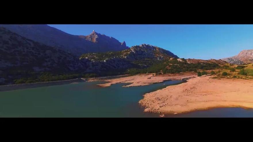 Trockenheit auf Mallorca: Flug über den Stausee Cúber