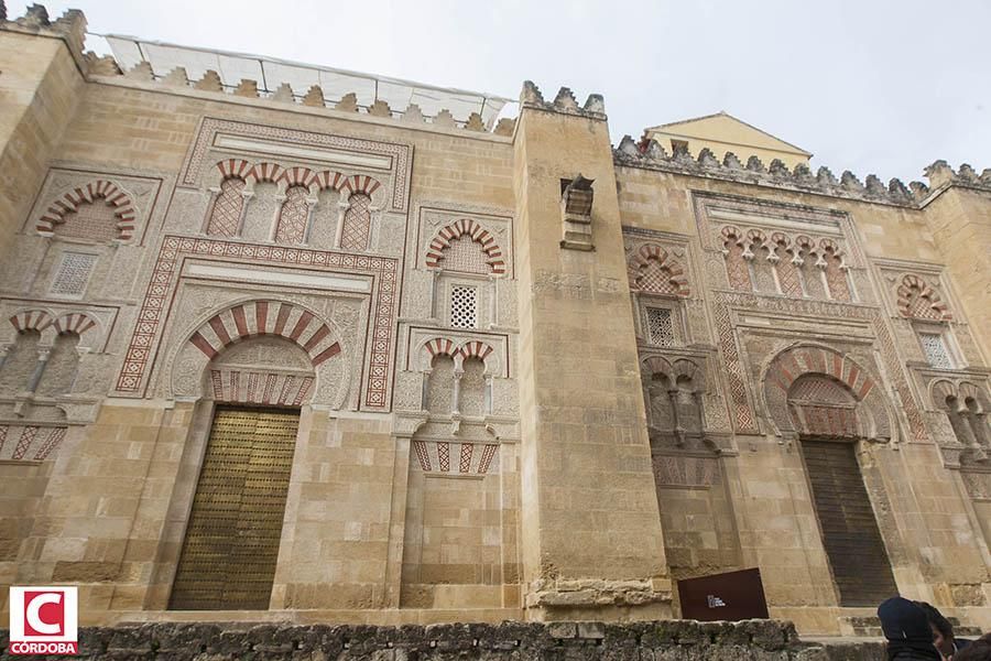 La puerta de San José de la Mezquita, en imágenes