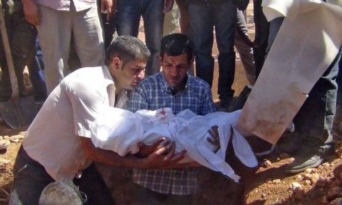 Entierran a Aylan, su hermano y su madre en Kobani