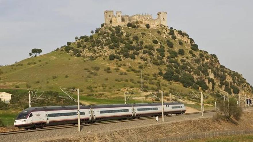 La avería de un Avant provoca el retraso de otro tren AVE