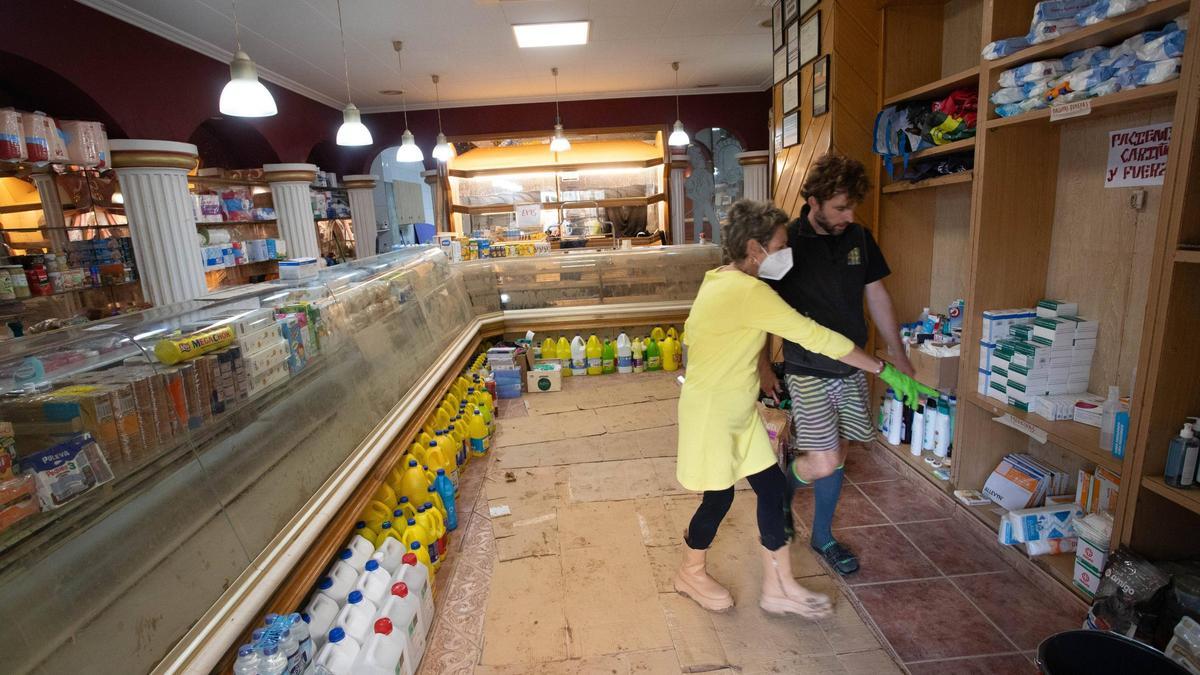 Un comercio afectado por la dana, en una imagen de archivo.