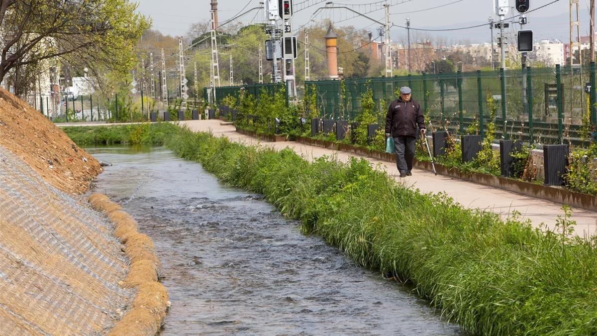 El Rec Comtal, a su paso por Montcada i Reixac.