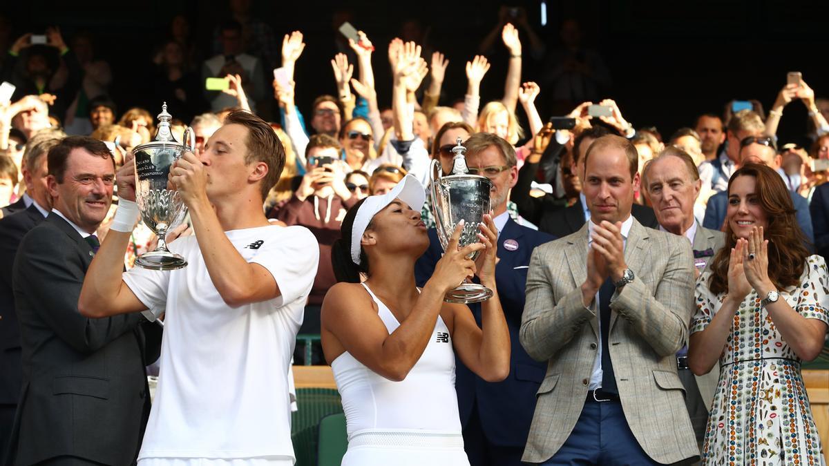 Final de Wimbledon: Kate Middleton y el príncipe William con los galardonados Heather Watson y Henri Kontinen