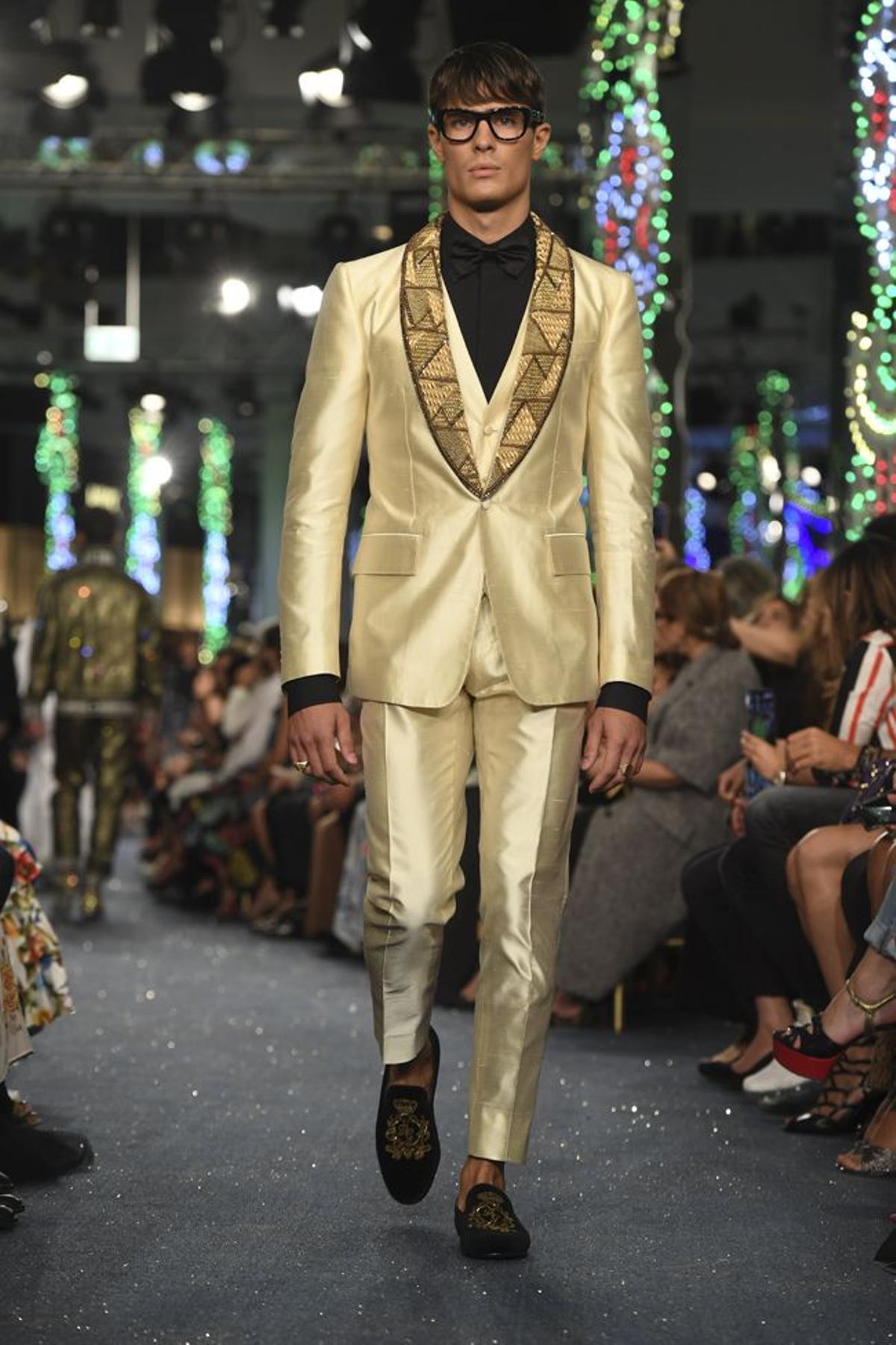 Desfile de presentación de la nueva tienda de Dolce &amp; Gabbana en Dubai - Look 18
