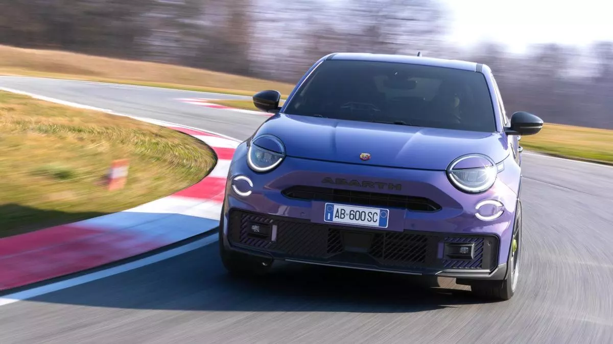 Abarth 600E: La electrificacin llega al escorpin ms potente