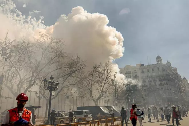 Arancan las Fallas de Valencia