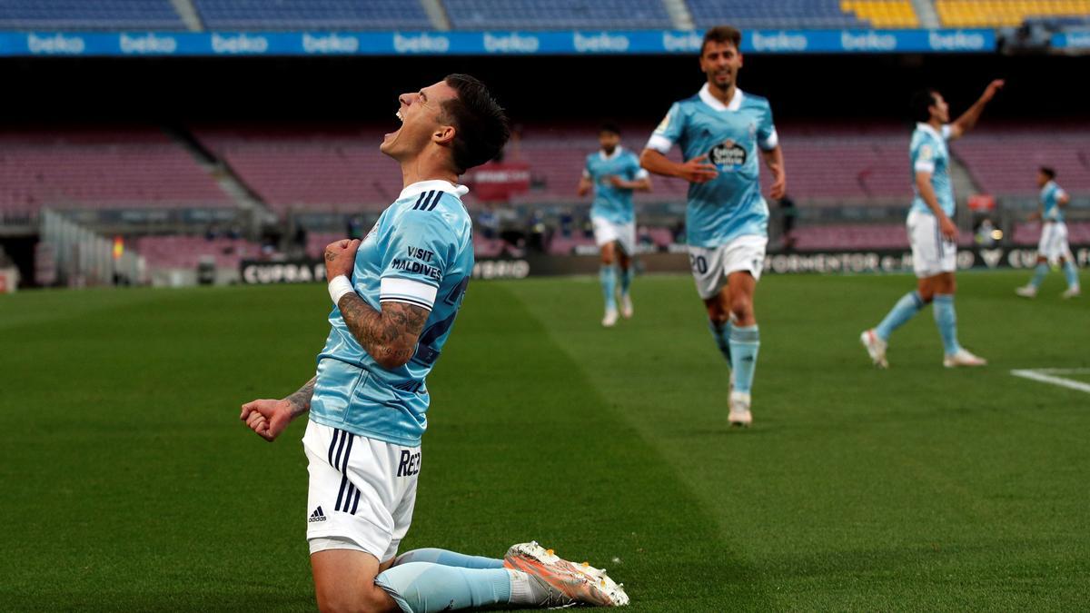 Santi Mina celebra el gol de la victoria en el Camp Nou.