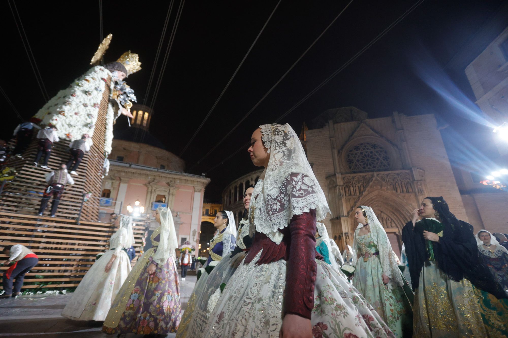Todas las fotos de la Ofrenda del 17 de marzo por la calle San Vicente de 20:00 a 21:00 horas
