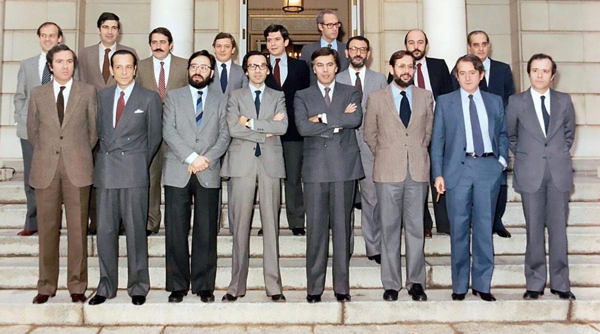 Primeiro goberno de Felipe González (decembro de 1982).