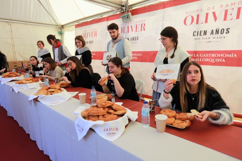 Concurso de comer ensaimadas