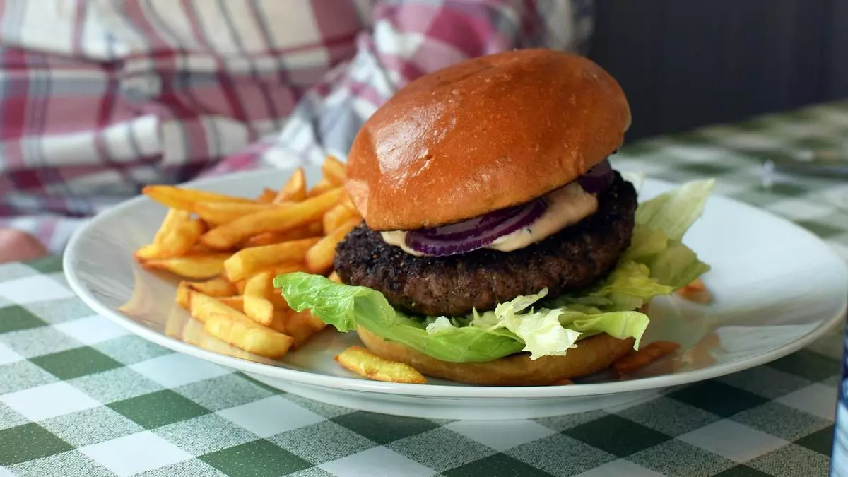 Abre Burger Mood, el nuevo buffet libre de hamburguesas y patatas de Zaragoza