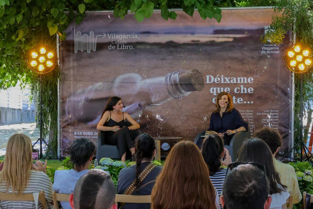 La vilagarciana Alba Tomé presentó su primera novela.