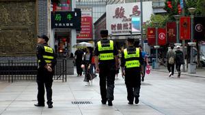 Agentes de policía en China.