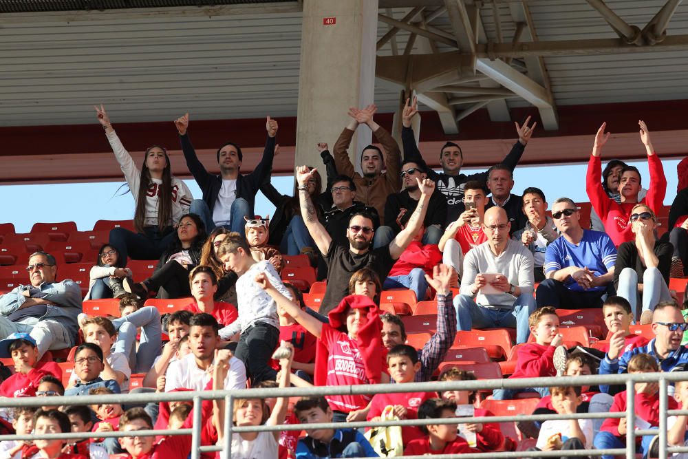 Partido entre el Real Murcia y el Recreativo