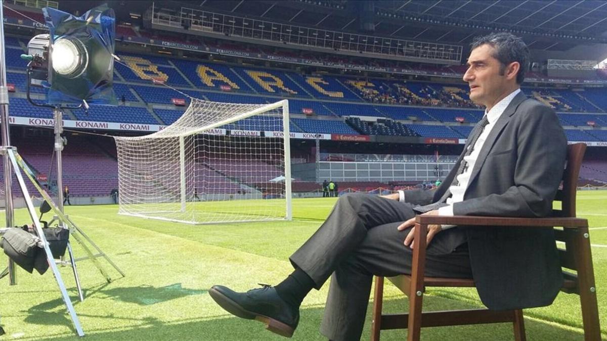 Valverde, durante la entrevista en Barça TV