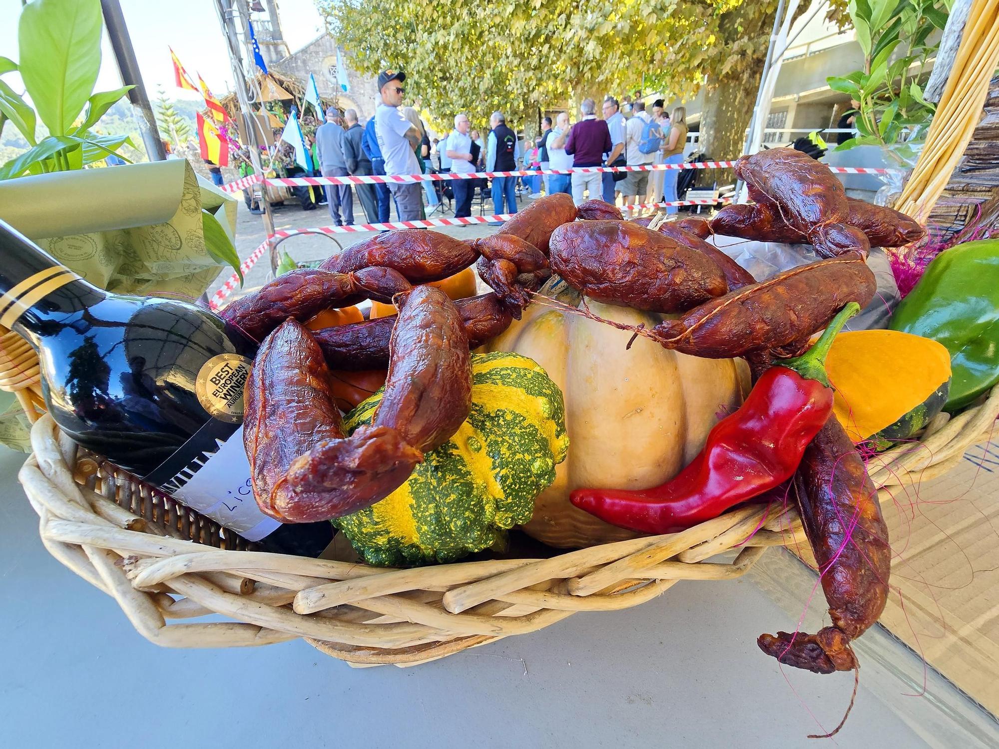 Tradicional procesión en San Miguel de Peitieiros