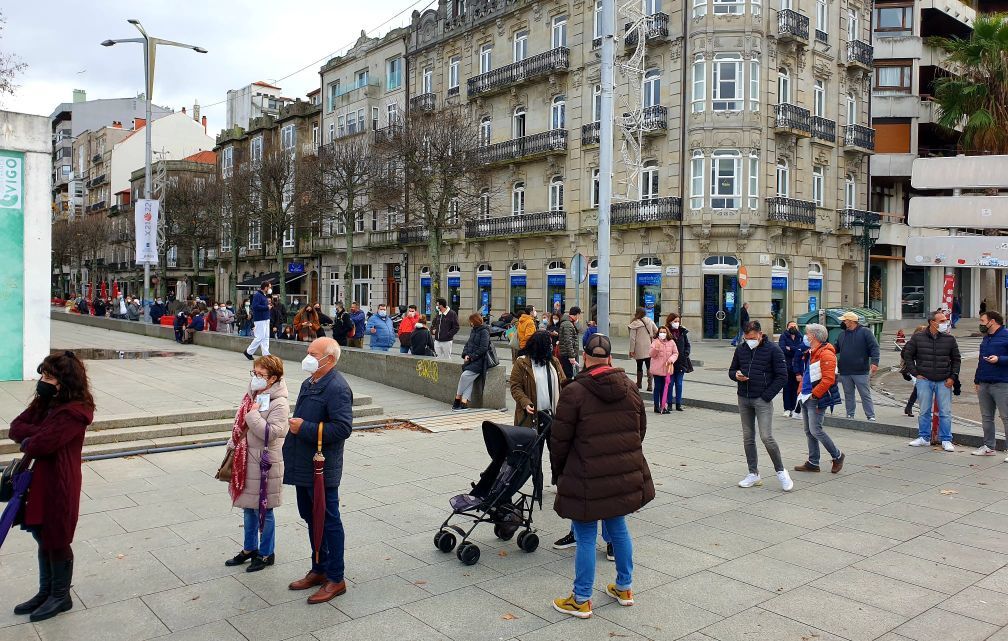 Colas en el cribado contra el COVID en Vigo