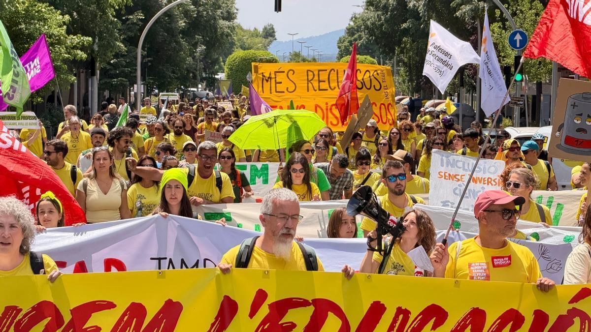 Protesta de profesores entre Granollers y La Roca del Vallès.