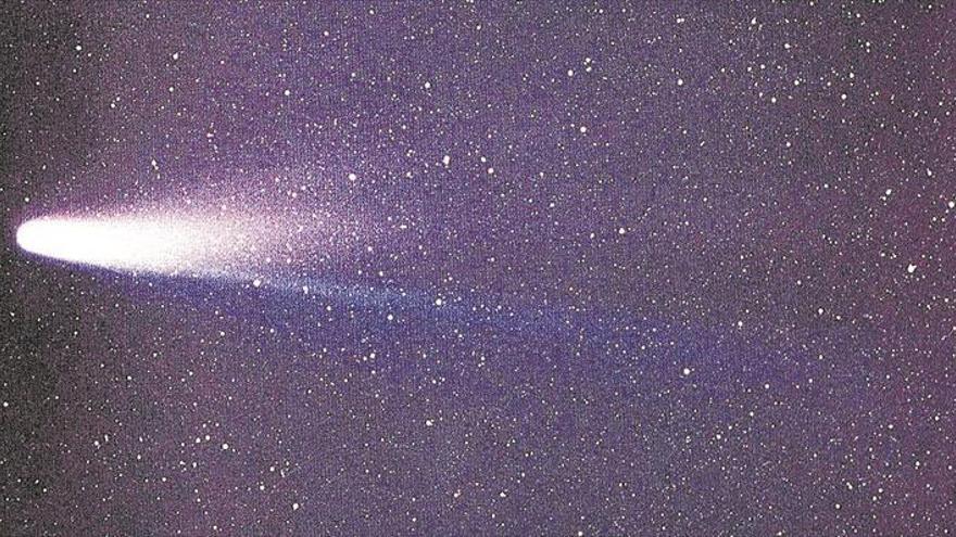 Los restos del cometa Halley iluminan el cielo de la provincia con una  lluvia de estrellas - El Periódico Mediterráneo