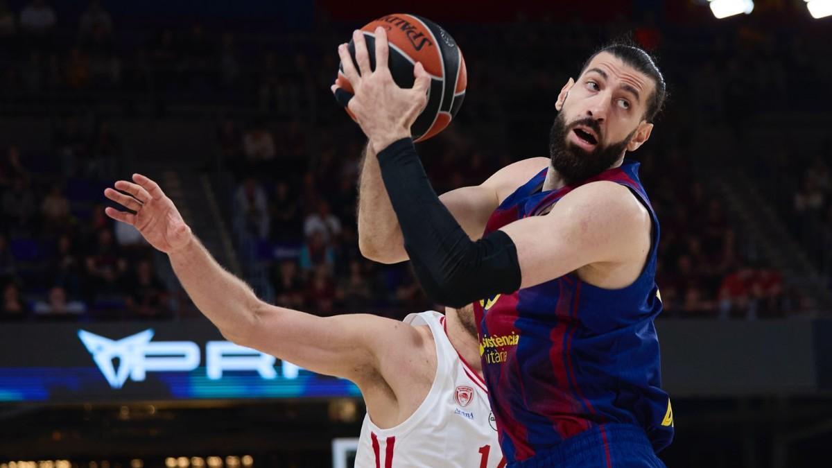 Tornike Shengelia, en el partido de Euroliga ante Olympiacos