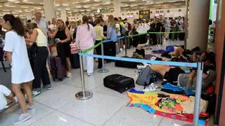 La DANA desborda torrentes en Baleares, obliga a cancelar vuelos y a desalojar casas